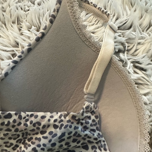 Victoria’s Secret Perfect Shape Bra 36C - Picture 5 of 8